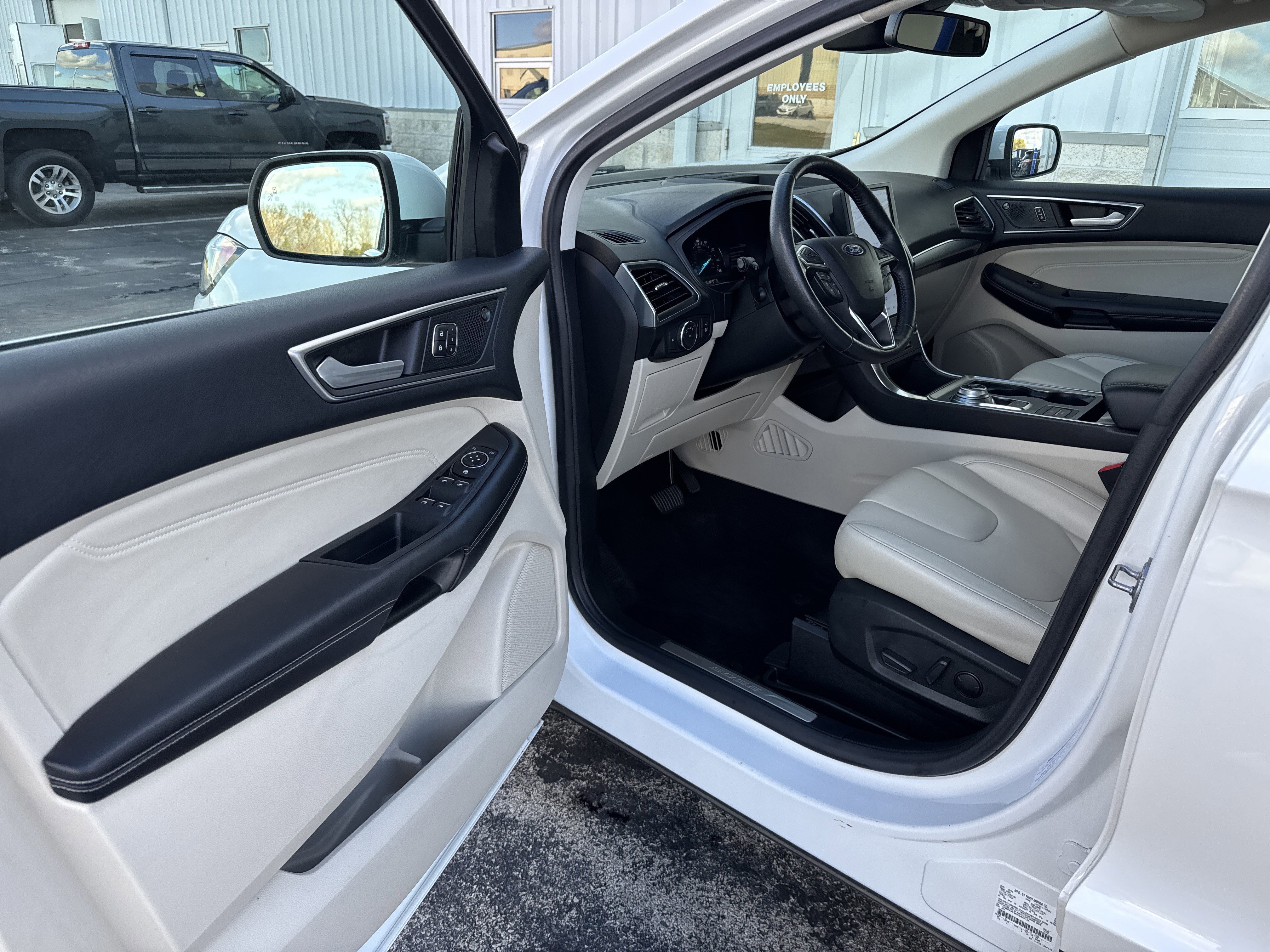 Certified 2022 Ford Edge Titanium image 20