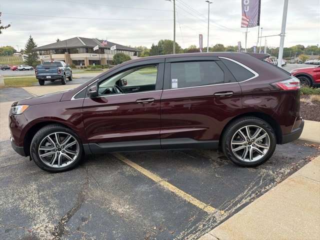 Certified 2024 Ford Edge Titanium image 2