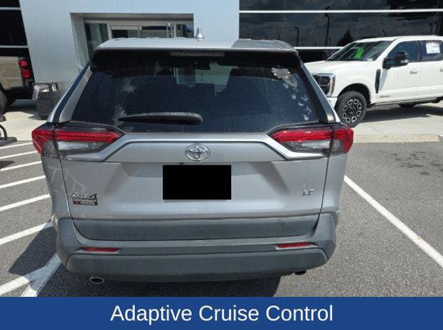 Used 2024 Toyota RAV4 LE FWD image 5
