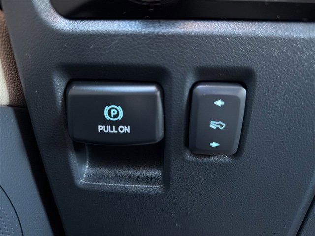 Certified 2023 Ford Expedition Limited image 18