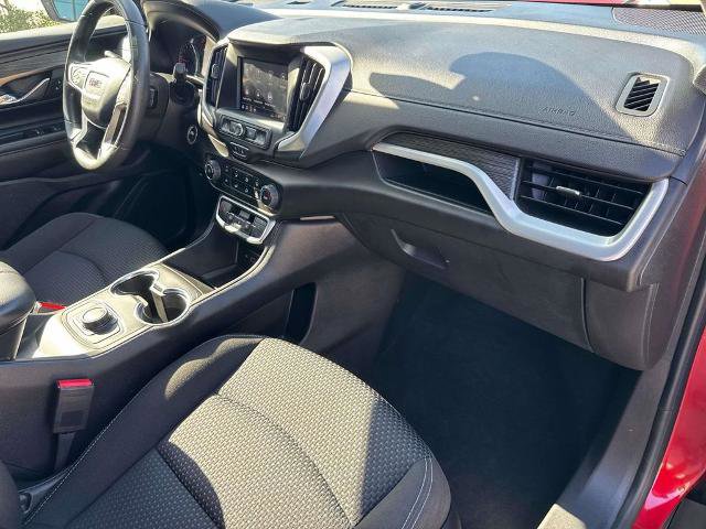 Used 2024 GMC Terrain SLE image 15