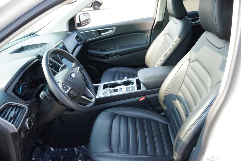 Certified 2024 Ford Edge SEL w/ Convenience Package AWD/4WD image 15