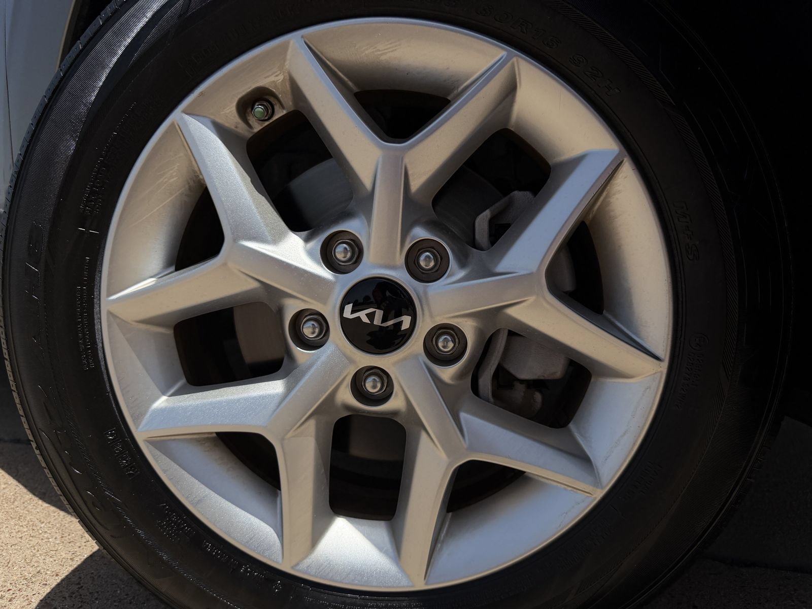 Used 2025 Kia Soul LX w/ LX Technology Package FWD image 10