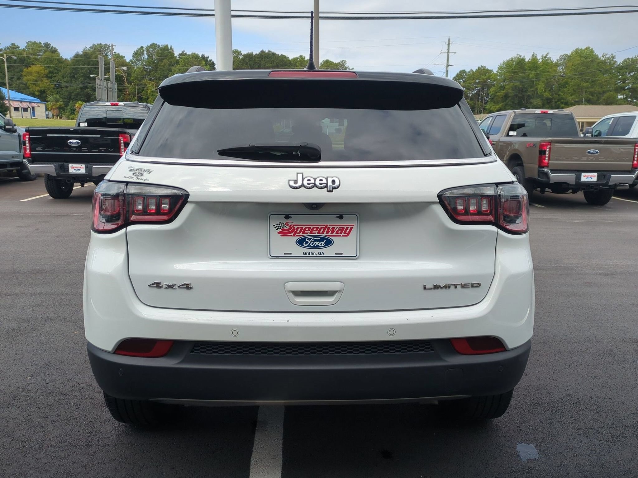 Used 2024 Jeep Compass Limited AWD/4WD image 8