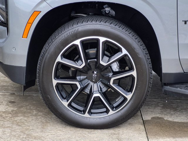 Used 2025 Chevrolet Tahoe RST AWD/4WD image 11