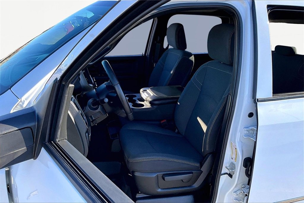 Used 2024 RAM 2500 Tradesman w/ Chrome Appearance Group image 26