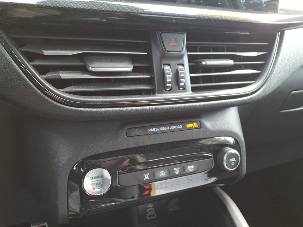 Certified 2024 Ford Escape ST-Line w/ Tech Pack #1 image 22