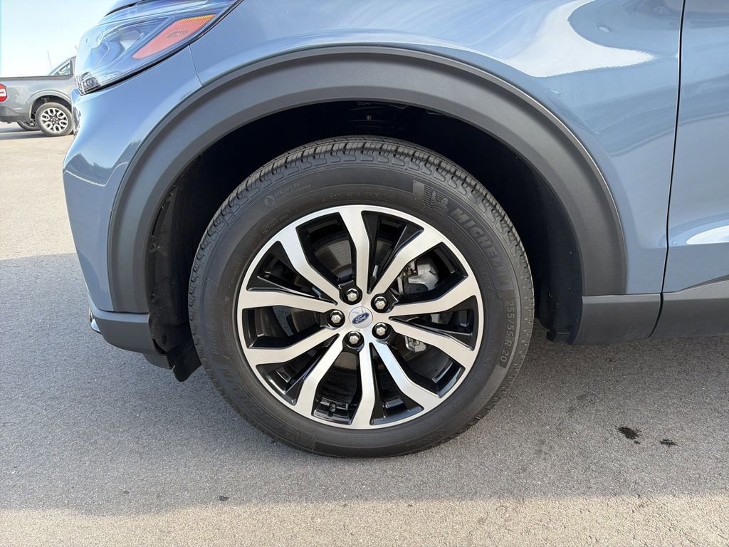 Certified 2025 Ford Explorer ST-Line w/ Premium Package image 34