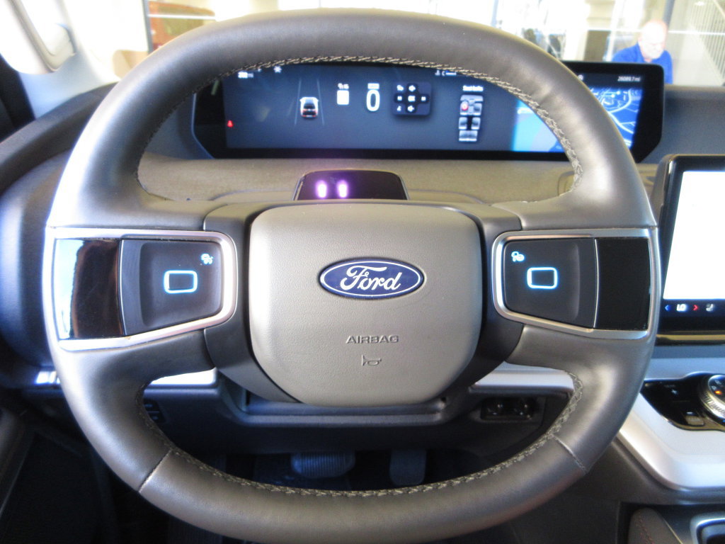 Certified 2025 Ford Expedition Max Active RWD image 15