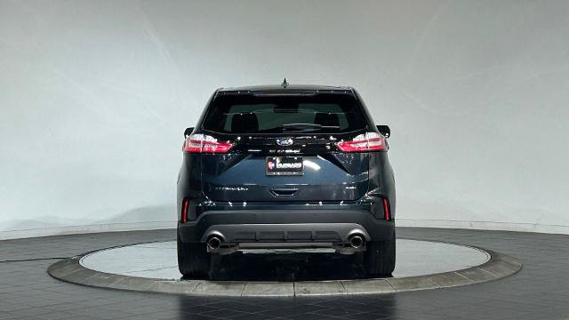Certified 2024 Ford Edge Titanium AWD/4WD image 8