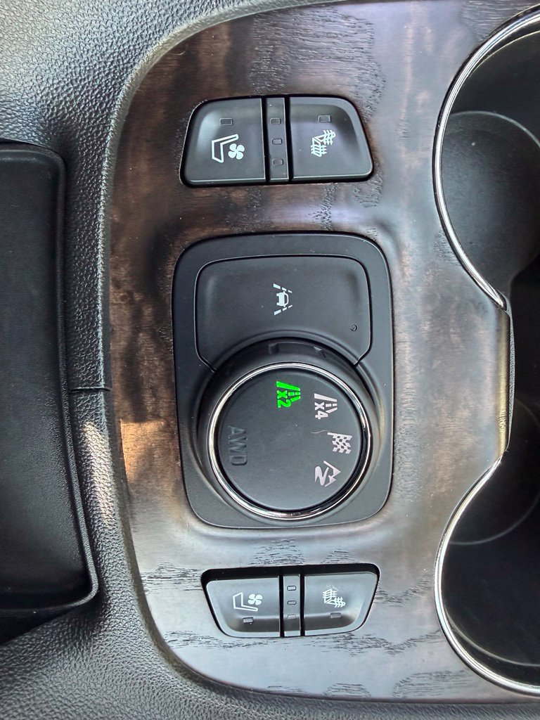 Used 2020 GMC Acadia Denali w/ Technology Package AWD/4WD image 47