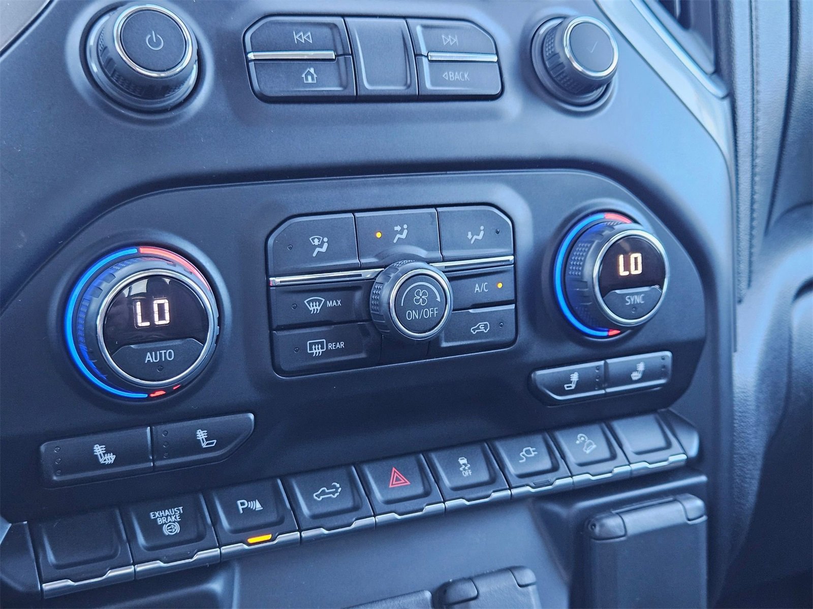 Used 2020 Chevrolet Silverado 2500 LT w/ All Star Edition image 20