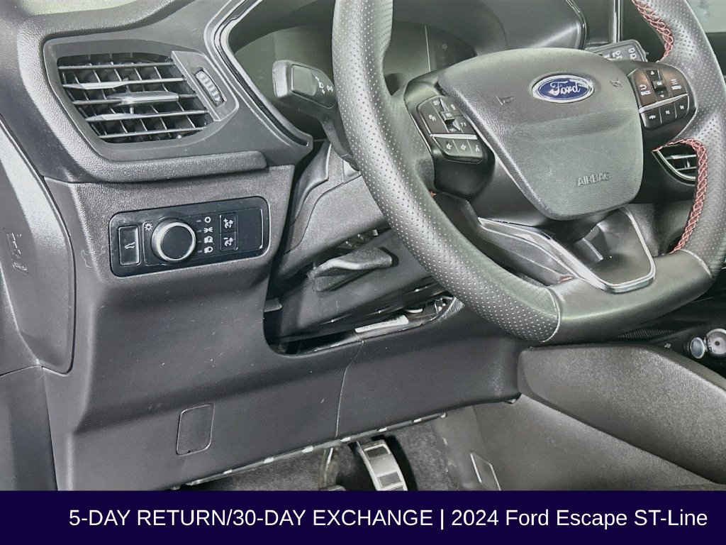 Certified 2024 Ford Escape ST-Line w/ Tech Pack #1 FWD image 12
