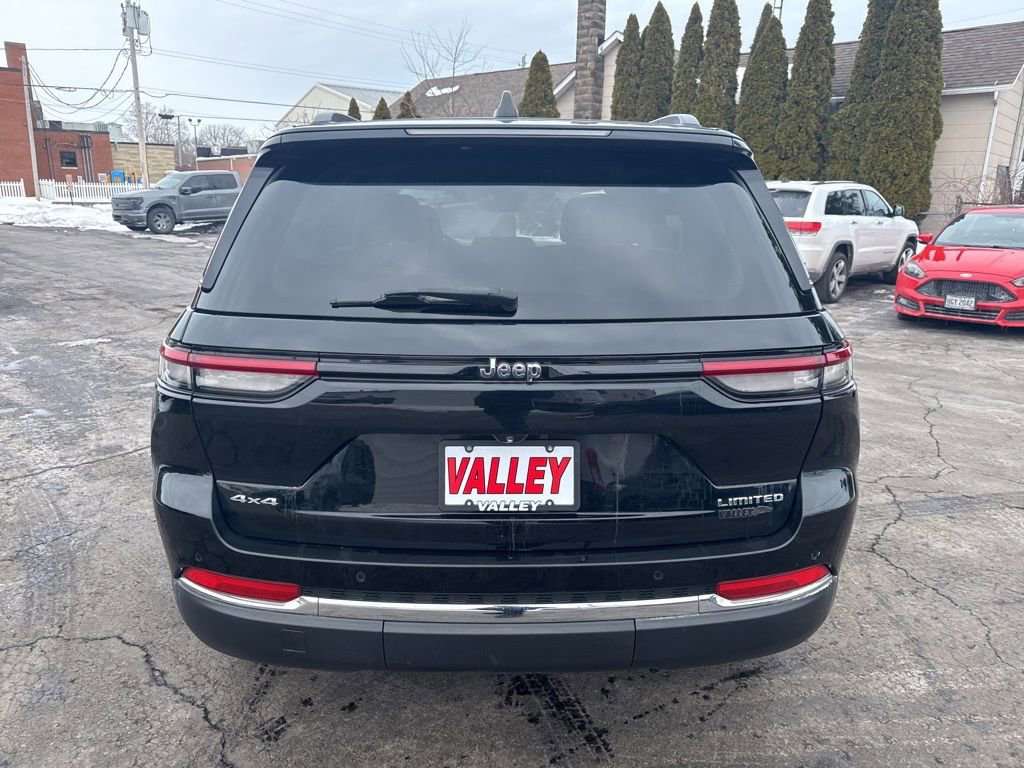 Used 2023 Jeep Grand Cherokee Limited image 10