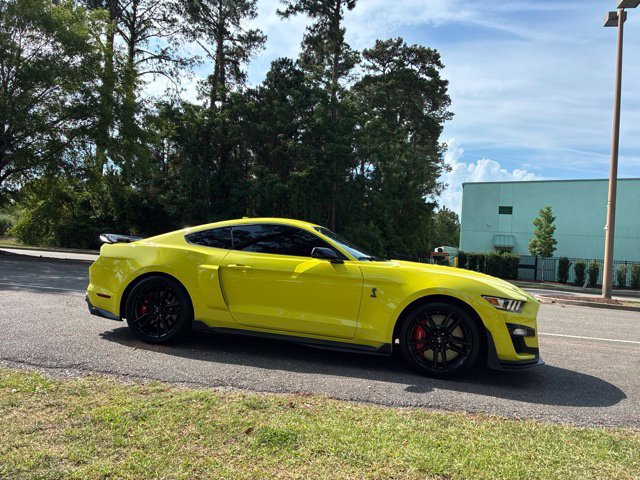 Certified 2021 Ford Mustang Shelby GT500 w/ Technology Package RWD image 2