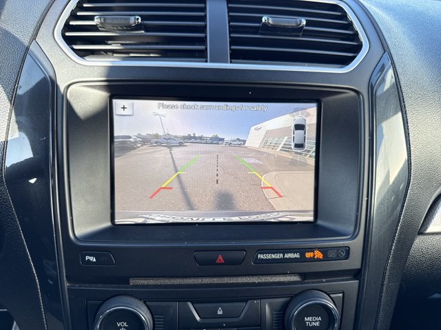 Certified 2017 Ford Explorer XLT w/ Equipment Group 202A FWD image 19