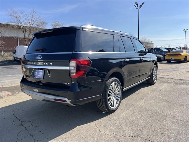 Certified 2023 Ford Expedition Max Platinum image 3