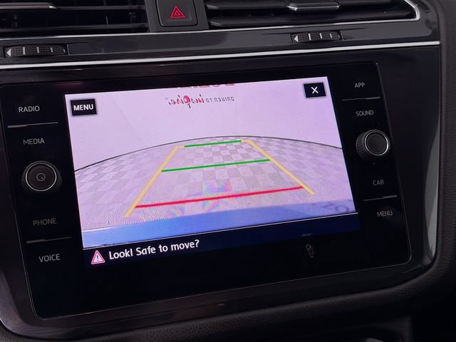 Used 2020 Volkswagen Tiguan SE AWD/4WD image 17
