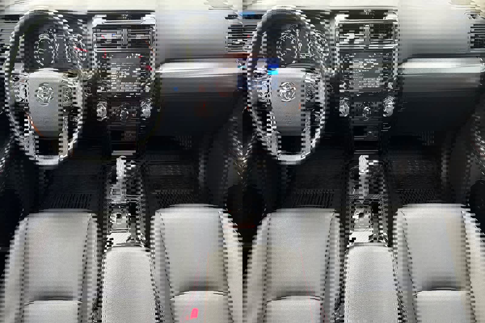 Used 2024 Toyota 4Runner TRD Off-Road Premium image 9