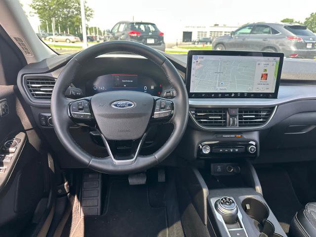 Certified 2023 Ford Escape Platinum w/ Premium Technology Package AWD/4WD image 16