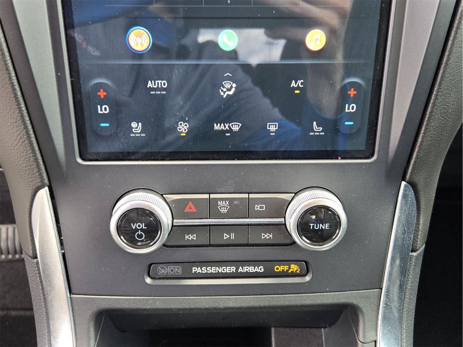 Certified 2023 Ford Edge Titanium AWD/4WD image 17