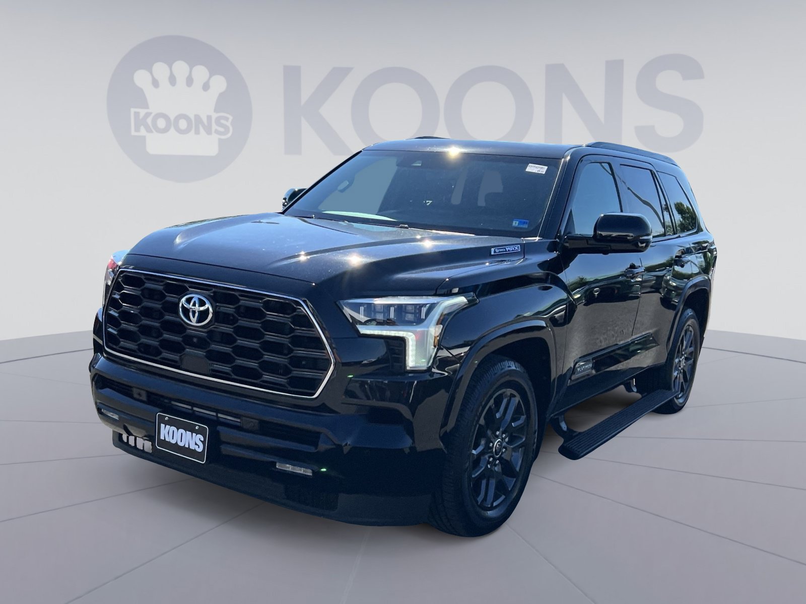 Used 2023 Toyota Sequoia Platinum AWD/4WD image 1