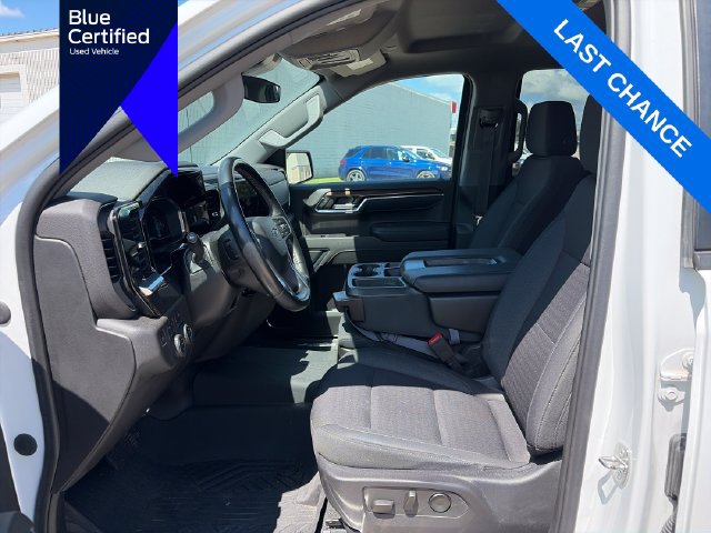 Used 2023 Chevrolet Silverado 1500 RST AWD/4WD image 10