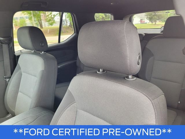 Used 2023 Chevrolet Traverse LT image 18
