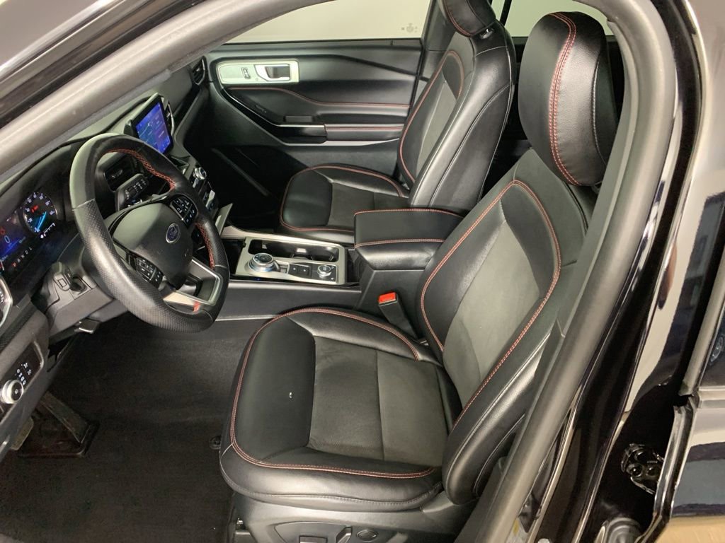 Certified 2023 Ford Explorer ST-Line AWD/4WD image 31