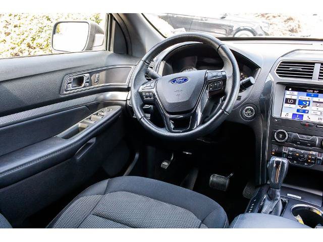 Certified 2018 Ford Explorer XLT AWD/4WD image 14