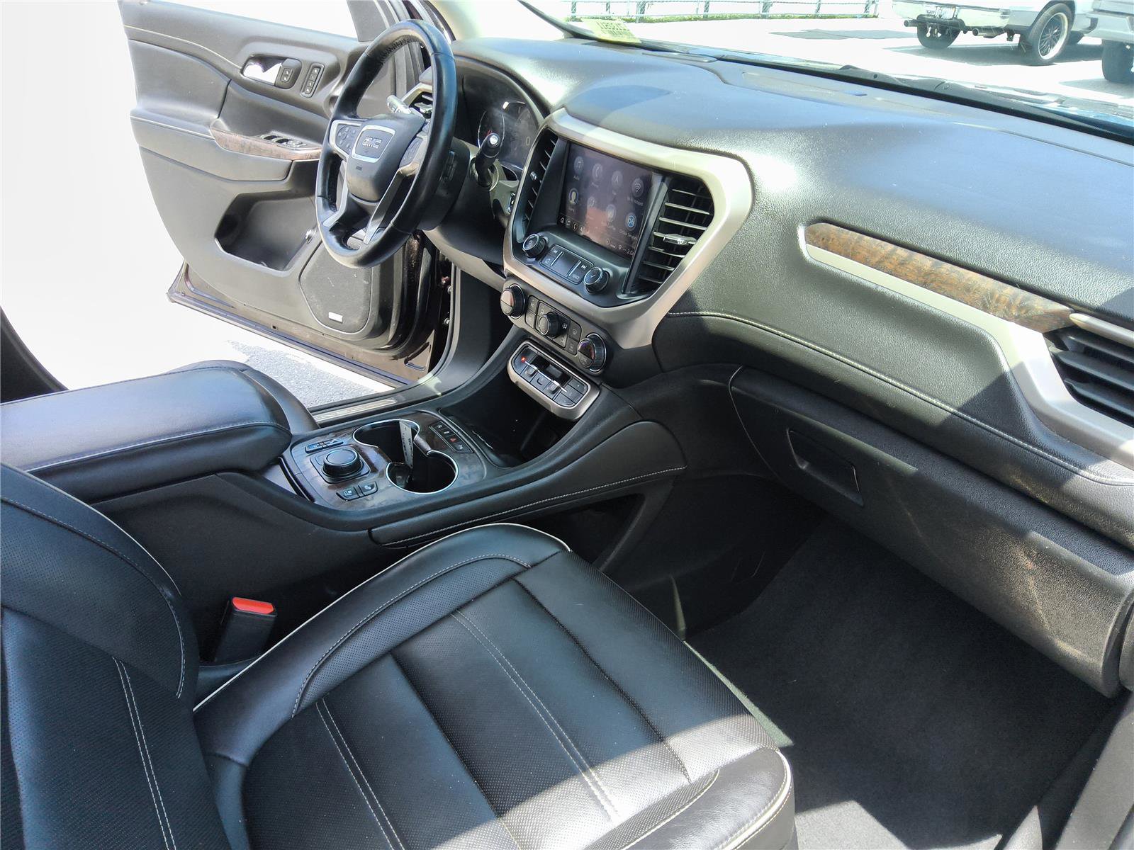 Used 2020 GMC Acadia Denali AWD/4WD image 29