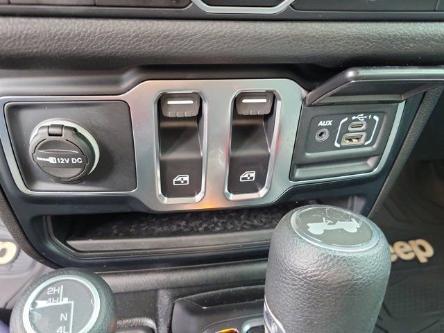 Used 2024 Jeep Wrangler Sport AWD/4WD image 24