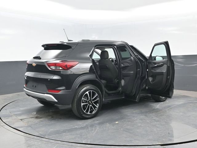 Used 2025 Chevrolet TrailBlazer LT AWD/4WD image 27