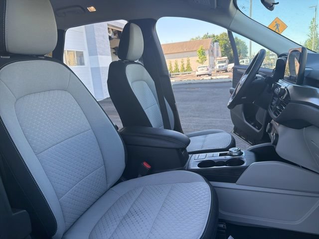 Certified 2023 Ford Escape Active AWD/4WD image 16