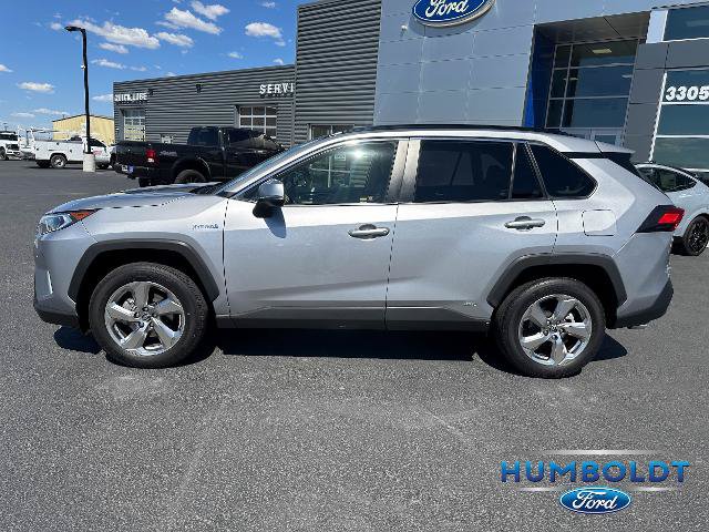 Used 2021 Toyota RAV4 XLE Premium AWD/4WD image 8
