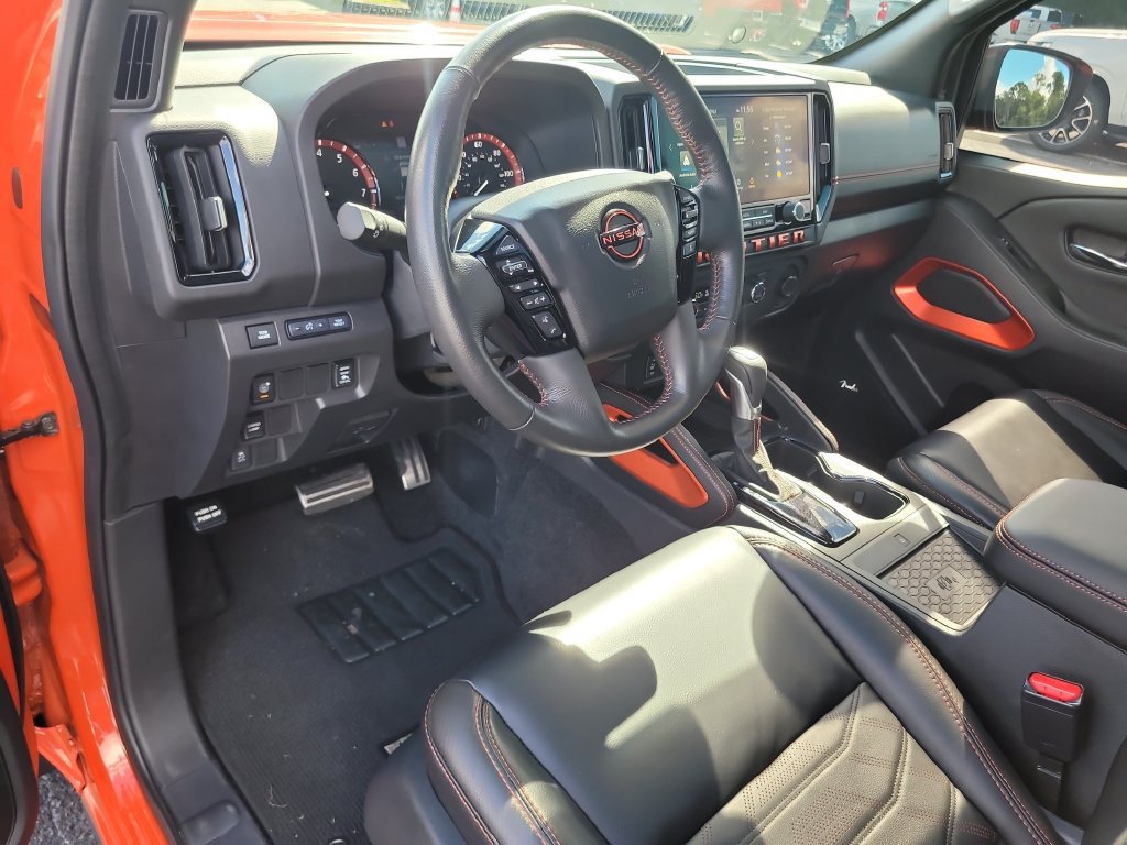 Used 2025 Nissan Frontier Pro-X w/ Pro Premium Package RWD image 15