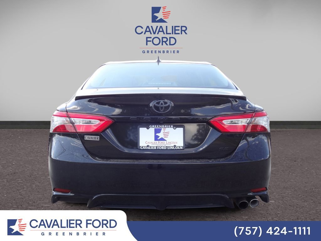 Used 2019 Toyota Camry SE FWD image 3