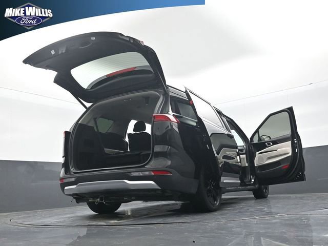 Used 2022 Kia Carnival SX image 29