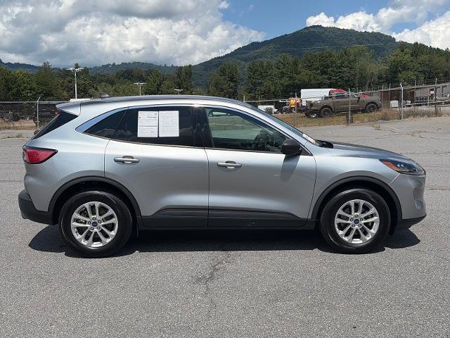 Certified 2022 Ford Escape SE w/ Convenience Package AWD/4WD image 2
