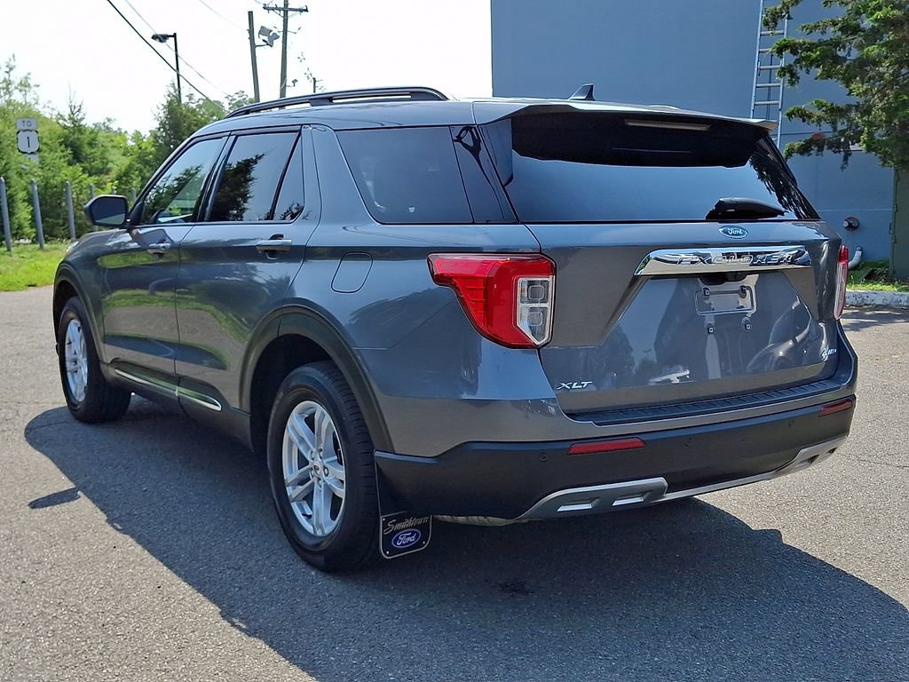 Certified 2023 Ford Explorer XLT w/ Equipment Group 202A AWD/4WD image 7