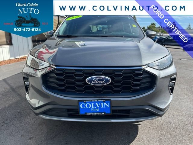 Certified 2025 Ford Escape ST-Line Select AWD/4WD image 4