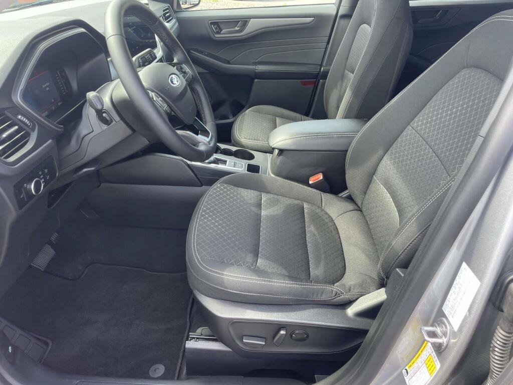 Certified 2024 Ford Escape Active w/ Tech Pack #1 AWD/4WD image 16