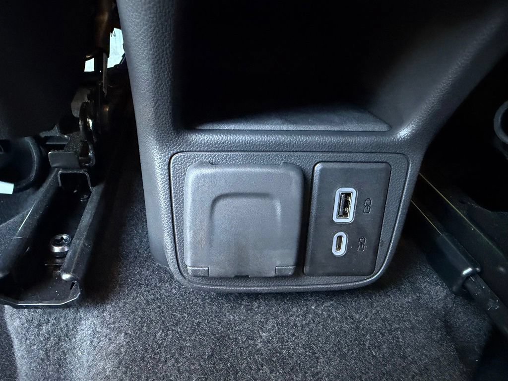 Used 2024 Buick Encore GX Avenir w/ Avenir Convenience Package AWD/4WD image 21