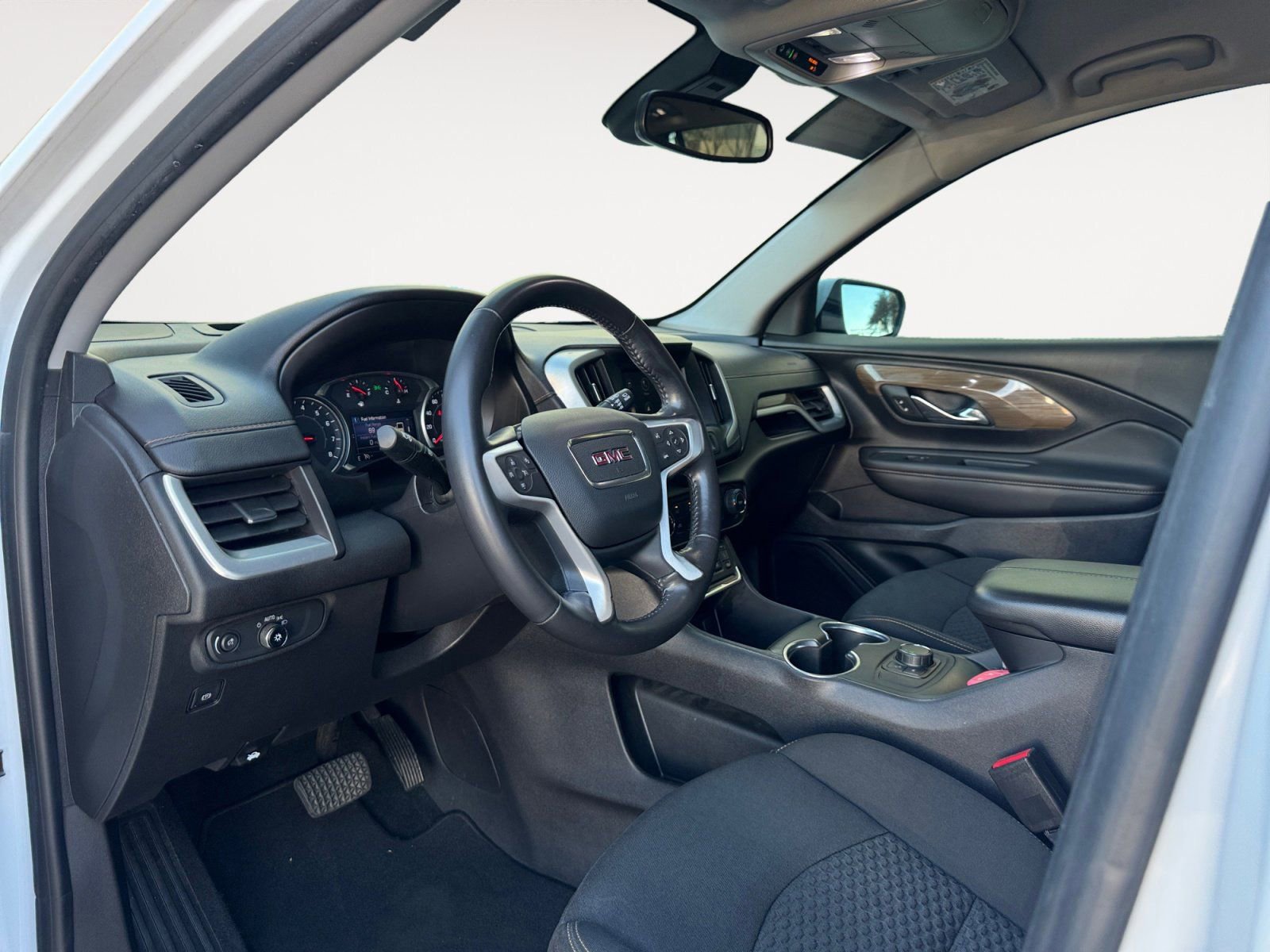 Used 2020 GMC Terrain SLE image 9