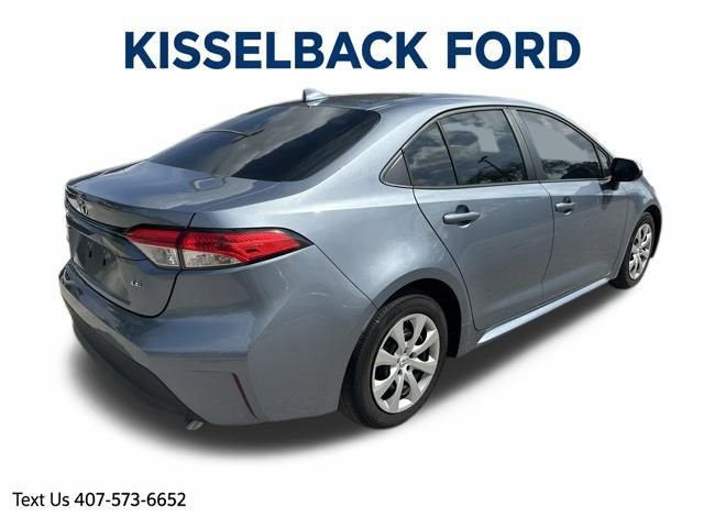 Used 2023 Toyota Corolla LE FWD image 3