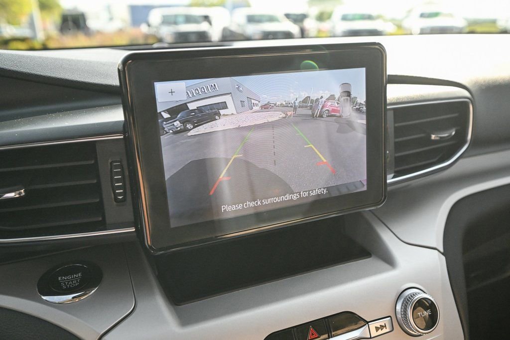 Certified 2023 Ford Explorer XLT w/ Equipment Group 202A image 43