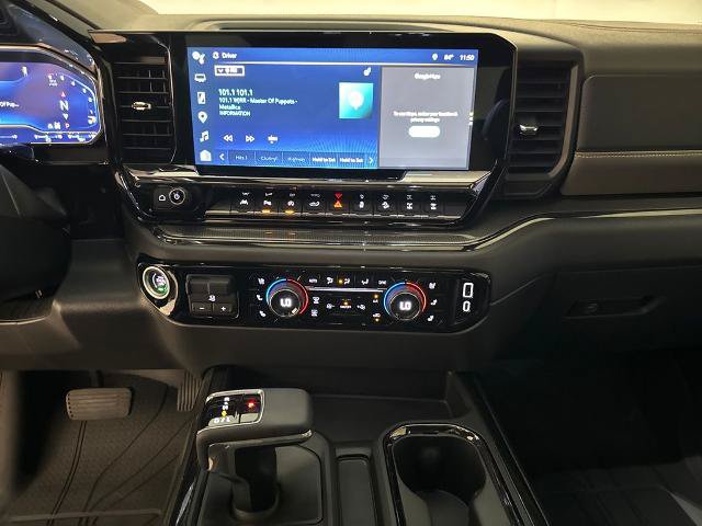 Used 2023 Chevrolet Silverado 1500 ZR2 w/ Technology Package AWD/4WD image 27