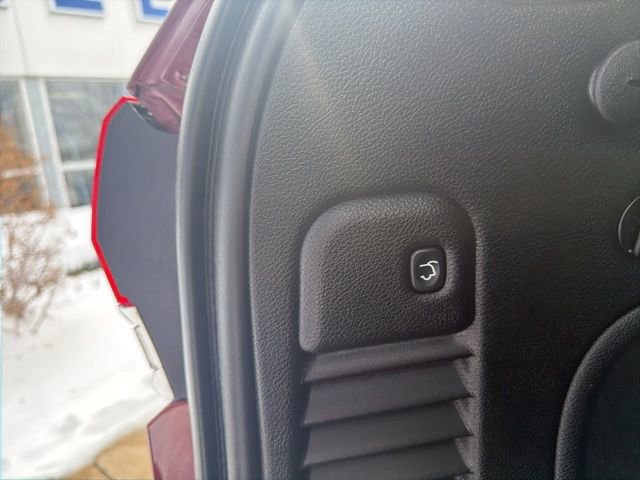 Used 2022 Jeep Grand Cherokee Limited image 25