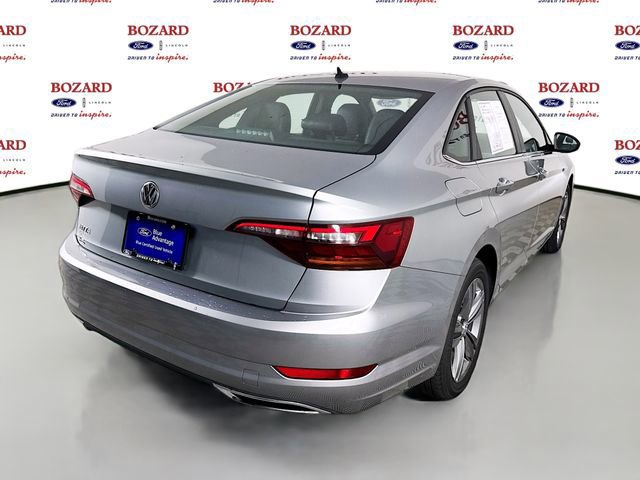 Used 2019 Volkswagen Jetta R-Line w/ R-Line Cold Weather Package image 5