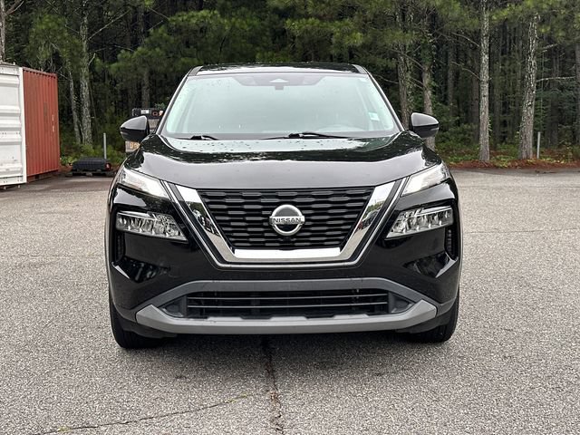 Used 2021 Nissan Rogue SV FWD image 2
